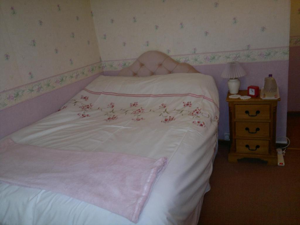 La Maison Jaune Bed & Breakfast Bouresse Стая снимка